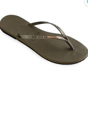Havianas Studded Olive Green Leather Flip Flops